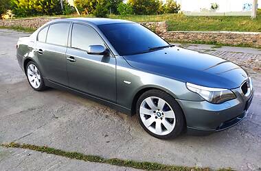 Седан BMW 5 Series 2004 в Вознесенске