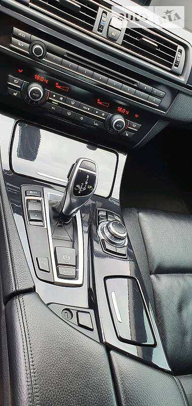 Седан BMW 5 Series 2011 в Львові