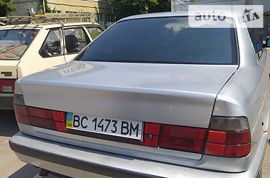 Седан BMW 5 Series 1991 в Львові