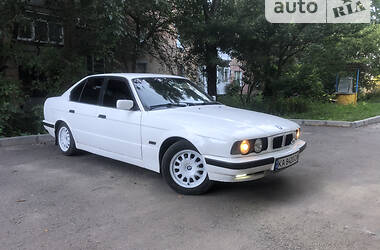 Седан BMW 5 Series 1994 в Кропивницком