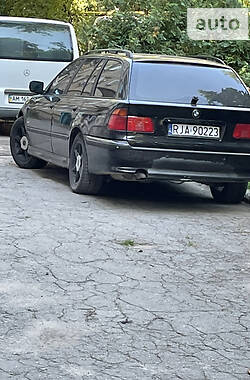 Універсал BMW 5 Series 2000 в Житомирі