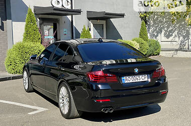 Седан BMW 5 Series 2014 в Ужгороде