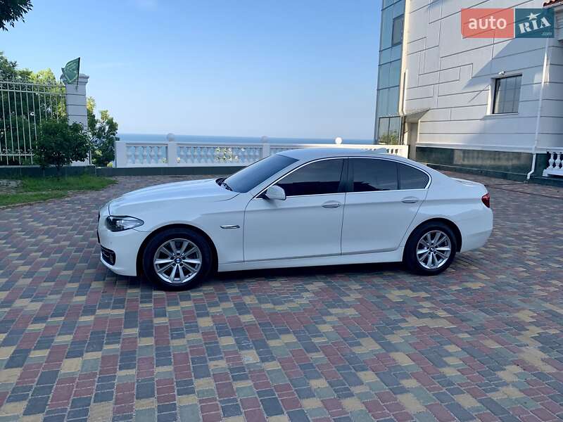BMW 5 Series 2012