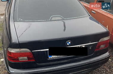 Седан BMW 5 Series 2001 в 