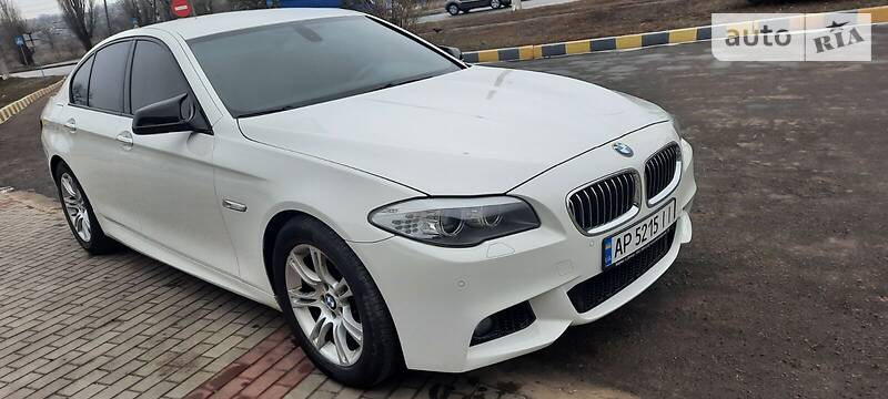 Седан BMW 5 Series 2012 в 