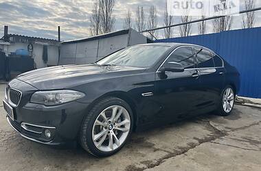 Седан BMW 5 Series 2015 в Новоднестровске