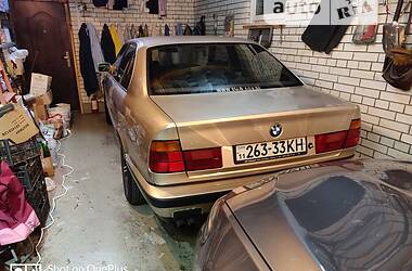 Седан BMW 5 Series 1992 в Киеве