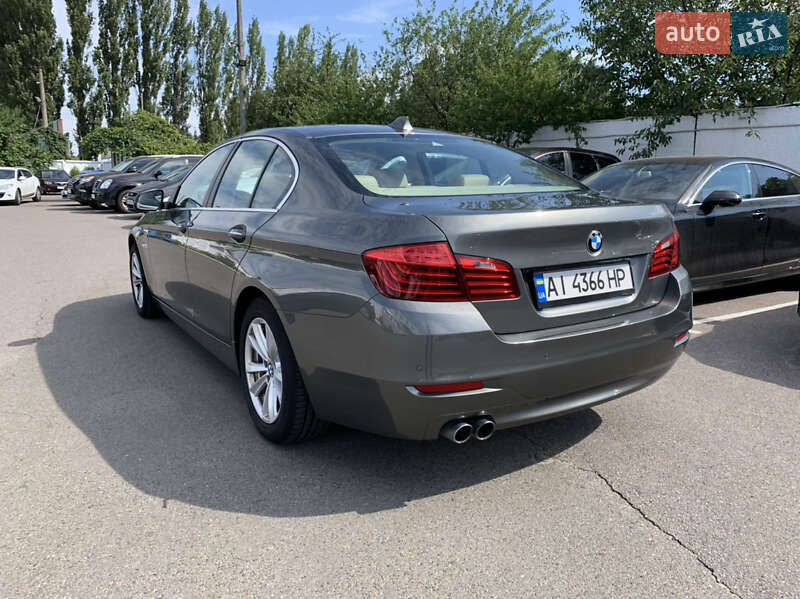 Седан BMW 5 Series 2015 в Киеве
