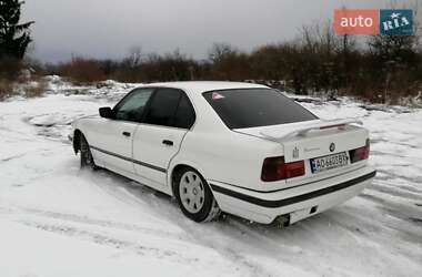 Седан BMW 5 Series 1990 в Ужгороде