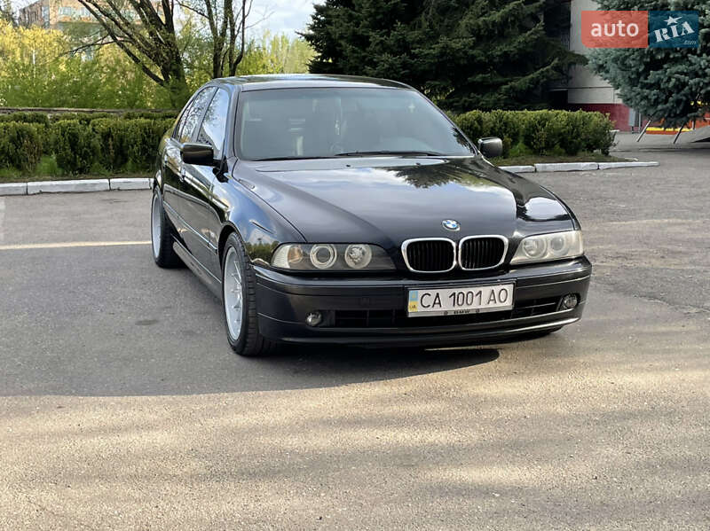 Седан BMW 5 Series 2002 в Шполе