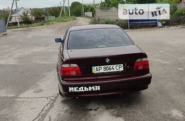 Седан BMW 5 Series 1997 в Запорожье