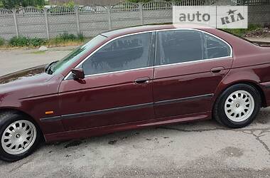 Седан BMW 5 Series 1997 в Запорожье