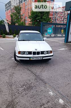 Седан BMW 5 Series 1991 в Києві