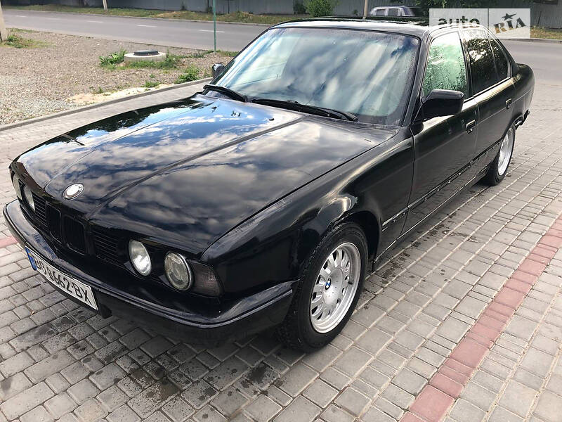 Седан BMW 5 Series 1989 в Каменец-Подольском