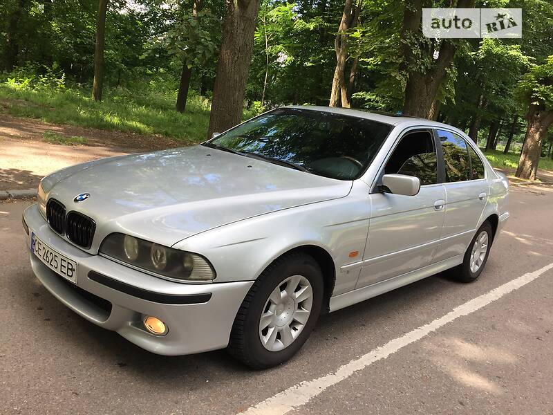 Седан BMW 5 Series 2003 в Черновцах