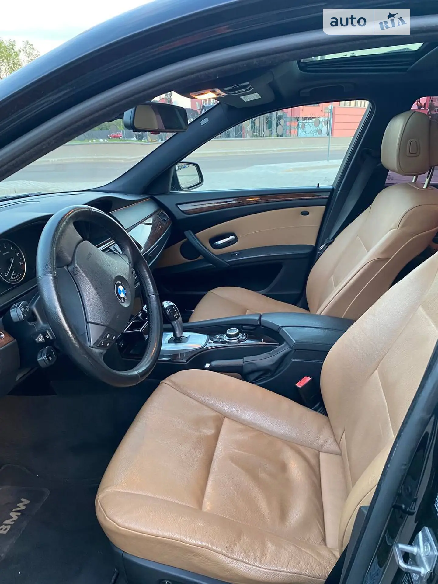 2010 BMW 5er - мініатюра 7