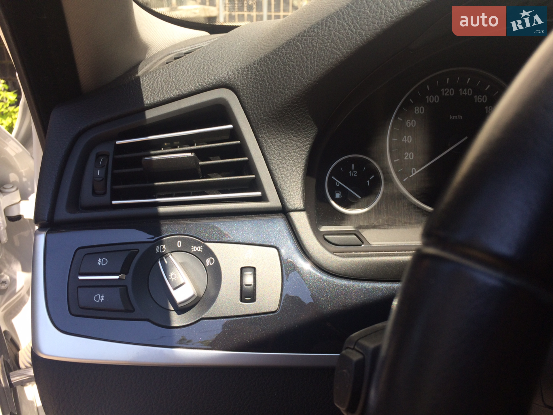 2011 BMW 5er - мініатюра 16