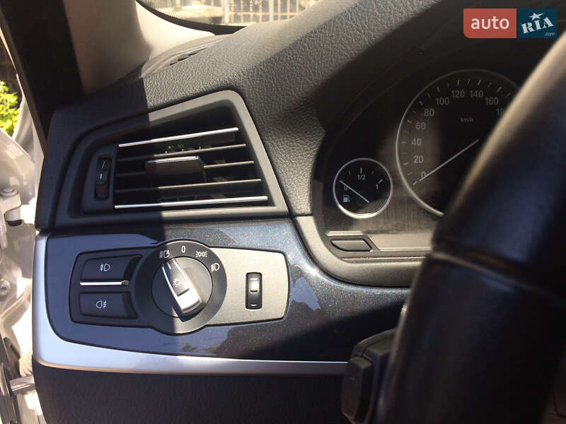 Седан BMW 5 Series 2011 в Запоріжжі