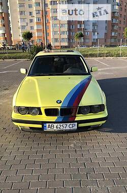 Седан BMW 5 Series 1991 в Виннице