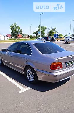 Седан BMW 5 Series 2001 в 