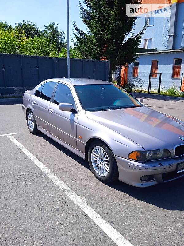 Седан BMW 5 Series 2001 в 