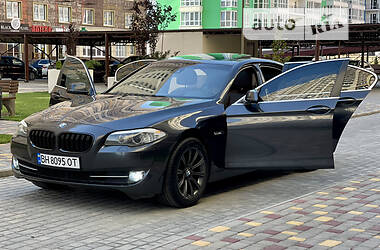 Седан BMW 5 Series 2010 в Одессе