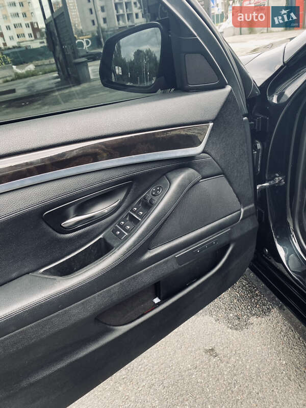 Седан BMW 5 Series 2014 в Киеве