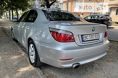 Седан BMW 5 Series 2009 в Львові