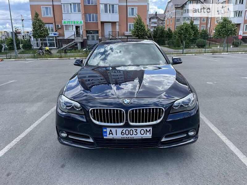 Седан BMW 5 Series 2015 в Буче