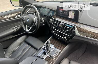 Седан BMW 5 Series 2019 в Львове