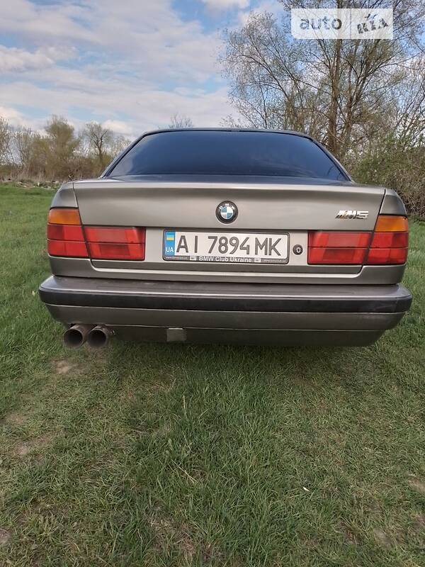 Седан BMW 5 Series 1988 в Білопіллі