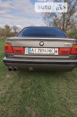 Седан BMW 5 Series 1988 в Білопіллі