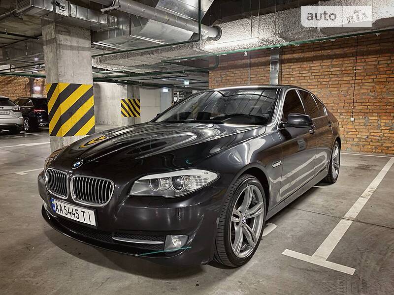 Седан BMW 5 Series 2013 в Киеве