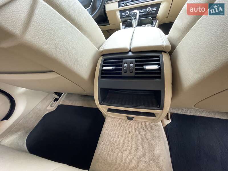 Седан BMW 5 Series 2011 в Киеве