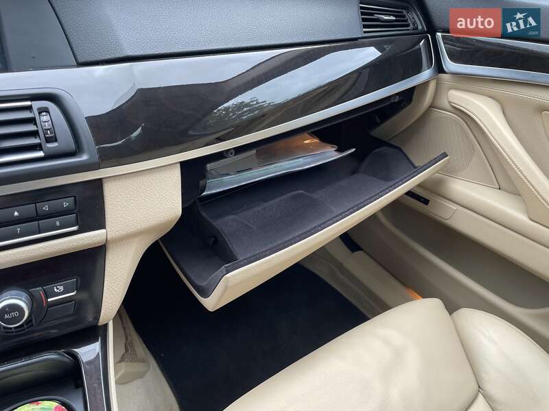 Седан BMW 5 Series 2011 в Киеве