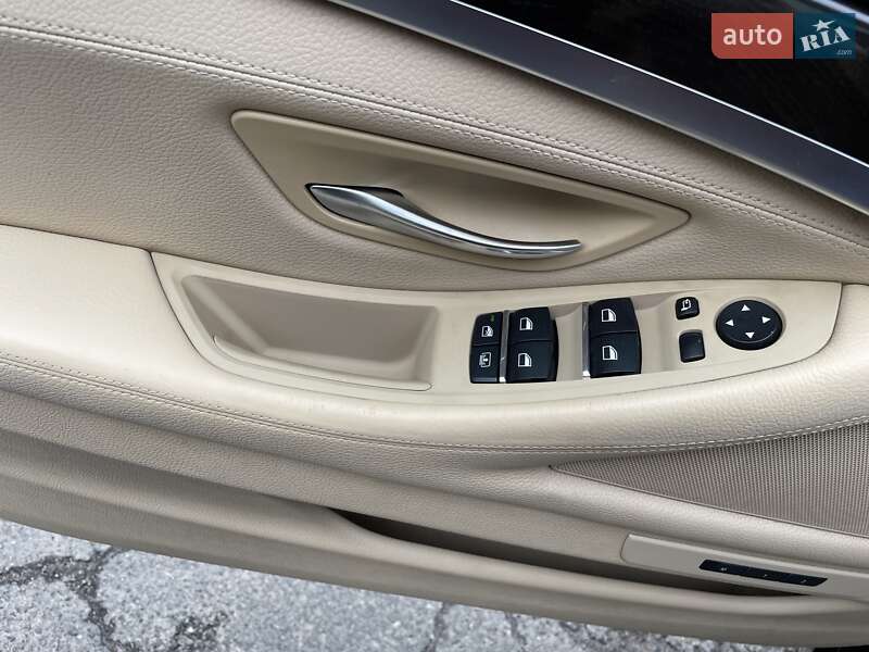 Седан BMW 5 Series 2011 в Киеве