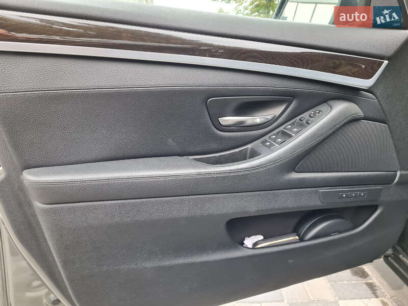 Седан BMW 5 Series 2014 в Хмельницькому