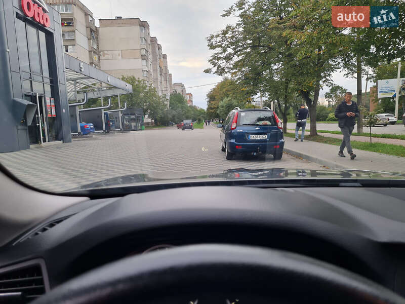 Седан BMW 5 Series 2014 в Хмельницькому