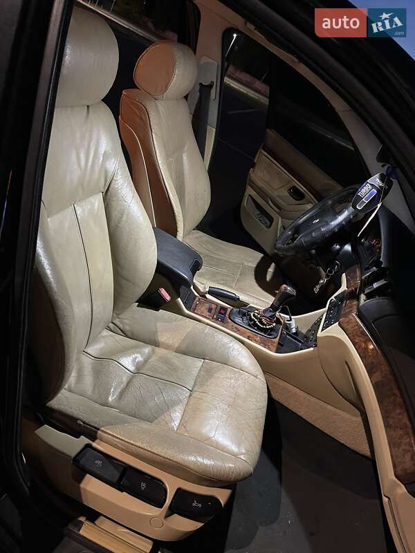 Седан BMW 5 Series 1996 в Рівному