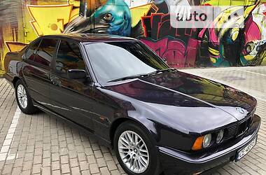 Седан BMW 5 Series 1995 в Львові