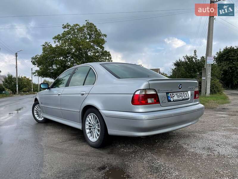 Седан BMW 5 Series 2000 в Запоріжжі