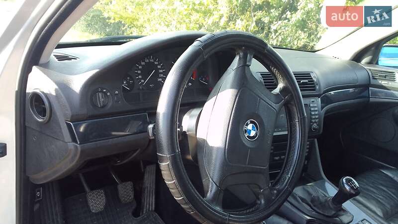Седан BMW 5 Series 1998 в Баранівці
