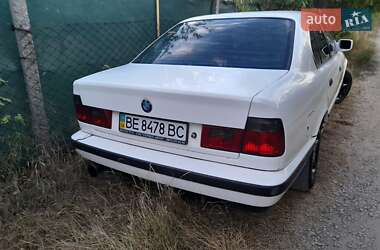 Седан BMW 5 Series 1992 в Миколаєві