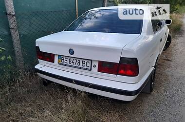 Седан BMW 5 Series 1992 в Миколаєві