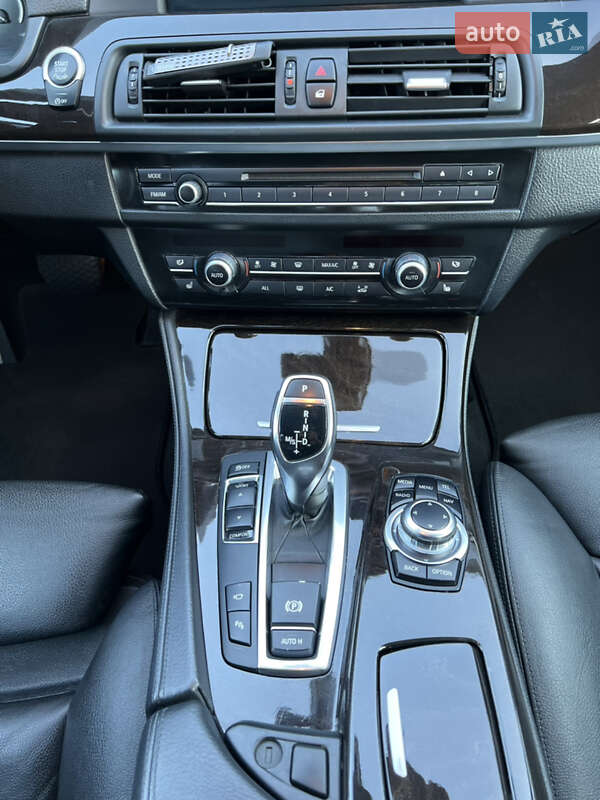 Седан BMW 5 Series 2013 в Львові