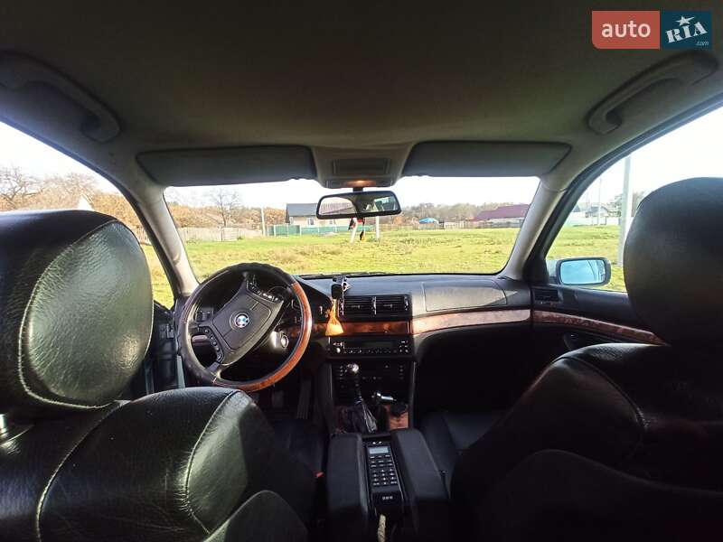Седан BMW 5 Series 1999 в Каменке-Бугской