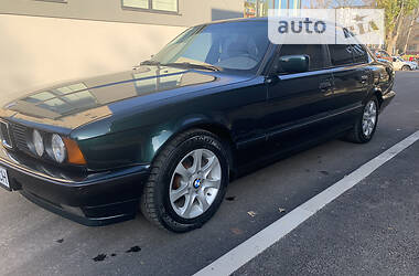 Седан BMW 5 Series 1994 в Харькове