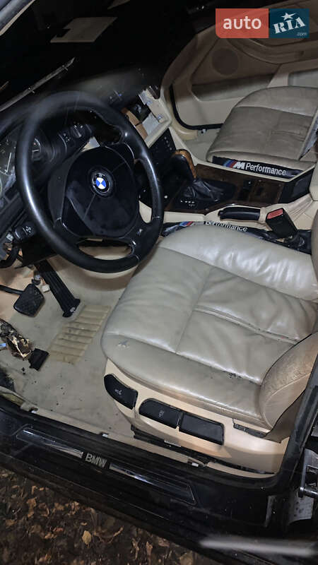 Седан BMW 5 Series 1999 в Белой Церкви