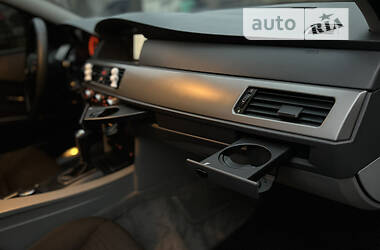 Седан BMW 5 Series 2005 в 