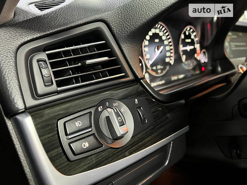 Седан BMW 5 Series 2012 в Києві